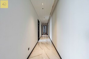 Landmark 81 Magical Tower Apartment