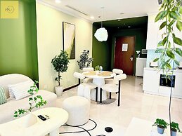 Landmark 81 Magical Tower Apartment