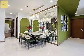 Landmark 81 Magical Tower Apartment