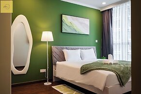 Landmark 81 Magical Tower Apartment