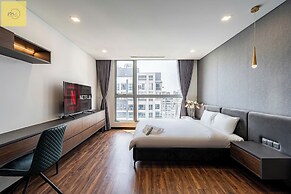 Landmark 81 Magical Tower Apartment