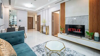 Landmark 81 Magical Tower Apartment