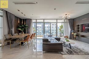 Landmark 81 Magical Tower Apartment