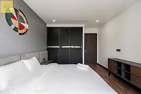 Landmark 81 Magical Tower Apartment