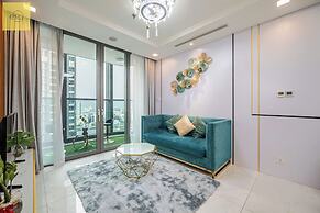 Landmark 81 Magical Tower Apartment