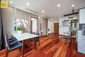 Landmark 81 Magical Tower Apartment