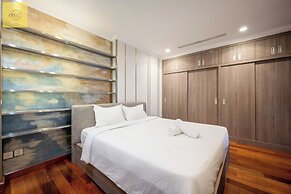 Landmark 81 Magical Tower Apartment