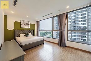 Landmark 81 Magical Tower Apartment