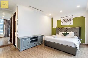 Landmark 81 Magical Tower Apartment