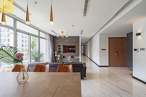 Landmark 81 Magical Tower Apartment