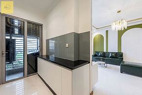 Landmark 81 Magical Tower Apartment