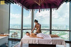 Landmark 81 Magical Tower Apartment