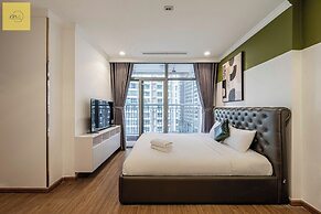 Landmark 81 Magical Tower Apartment