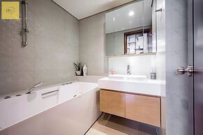 Landmark 81 Magical Tower Apartment