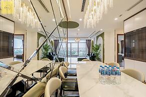 Landmark 81 Magical Tower Apartment