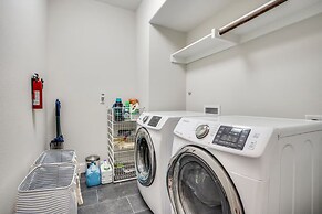 4BR Farmhouse N Po in Spencer