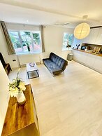 Cambridge Cozy 2 Bedroom Apartment 5 Sleep