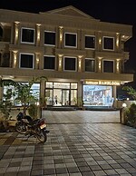 Hotel Prakhyat