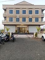 Hotel Prakhyat