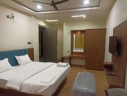 Hotel Prakhyat