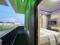 Lush Meadows Apartments