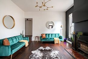 Prime Location Top Rated Clean Parking Free