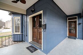 Prime Location Top Rated Clean Parking Free