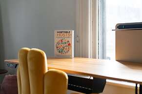 Prime Location Top Rated Clean Parking Free