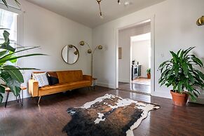 Prime Location Top Rated Clean Parking Free