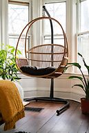 Prime Location Top Rated Clean Parking Free