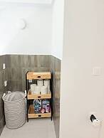 Azure Loft - 3min Walk to Beach, 10min to Old Town