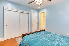 1 Mi to Dtwn: Updated Guesthouse in Phoenix!