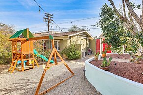 1 Mi to Dtwn: Updated Guesthouse in Phoenix!