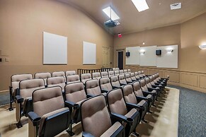 3 Mi to Disney: Windsor Hills Resort Condo!