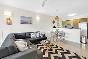 Palm View- 9 Pools BBQ Gym