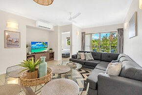 Palm View- 9 Pools BBQ Gym