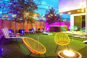 Hot Tub Club - 6min Walk To Rainey St