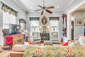 Walk to the Strand: Hideaway Haven Retreat