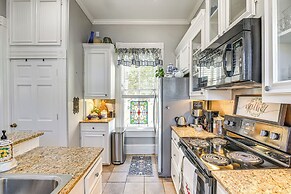 Walk to the Strand: Hideaway Haven Retreat