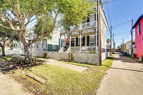 Walk to the Strand: Hideaway Haven Retreat