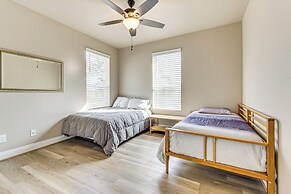 6 Mi to Navarre Beach: Home w/ Large Covered Porch