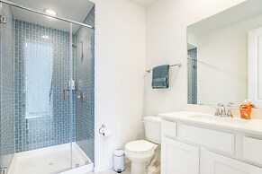 Patio & Fenced Yard: Quiet Home in Katy!