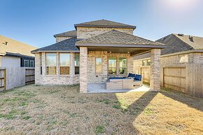 Patio & Fenced Yard: Quiet Home in Katy!