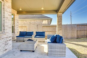 Patio & Fenced Yard: Quiet Home in Katy!