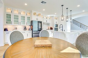 Patio & Fenced Yard: Quiet Home in Katy!