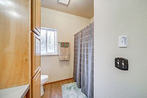 10 Mi to Ski Resort: Inviting Mount Spokane Home