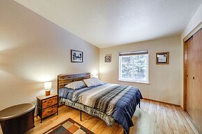 10 Mi to Ski Resort: Inviting Mount Spokane Home