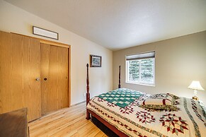 10 Mi to Ski Resort: Inviting Mount Spokane Home