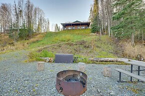 Kenai River Views & Access: Soldotna Apartment!