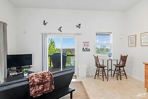 Kenai River Views & Access: Soldotna Apartment!